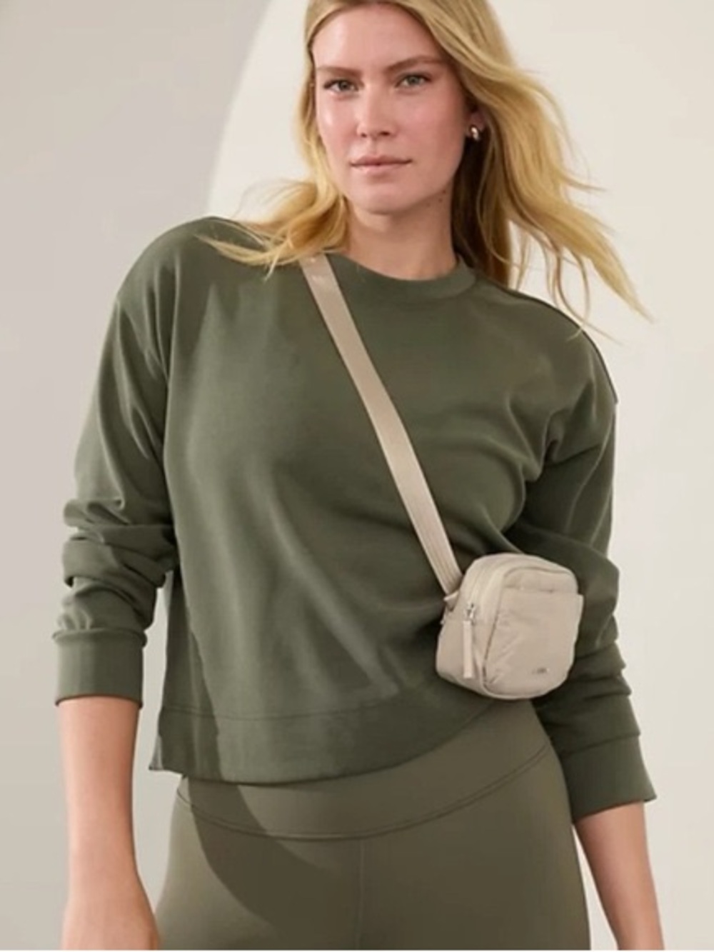 Athleta seasoft crewneck pullover crewneck sweatshirt